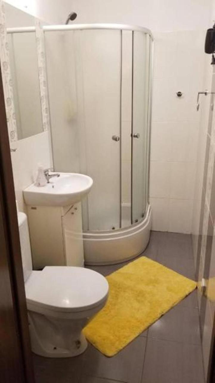 Penguin 1217 Apartment